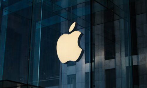 Rozbita szybka Apple iPhone – co robić?