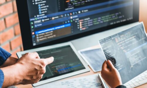 Informatyka stosowana – co to za studia?