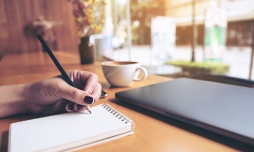 Narazie czy na razie – poradnik ortograficzny