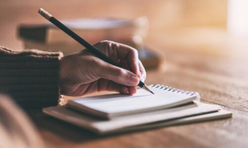 Po południu czy popołudniu – jak pisać poprawnie?