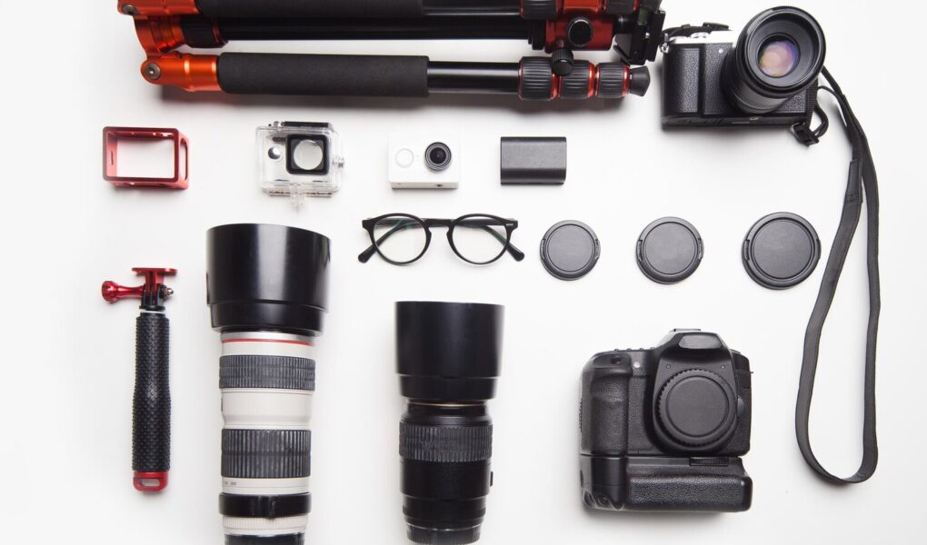 Pasja, wiedza i sprzęt z najwyższej półki? jak wybrać idealne miejsce na zakup aparatu?