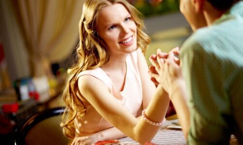 Jak rozkochać w sobie faceta – sprawdzone sposoby