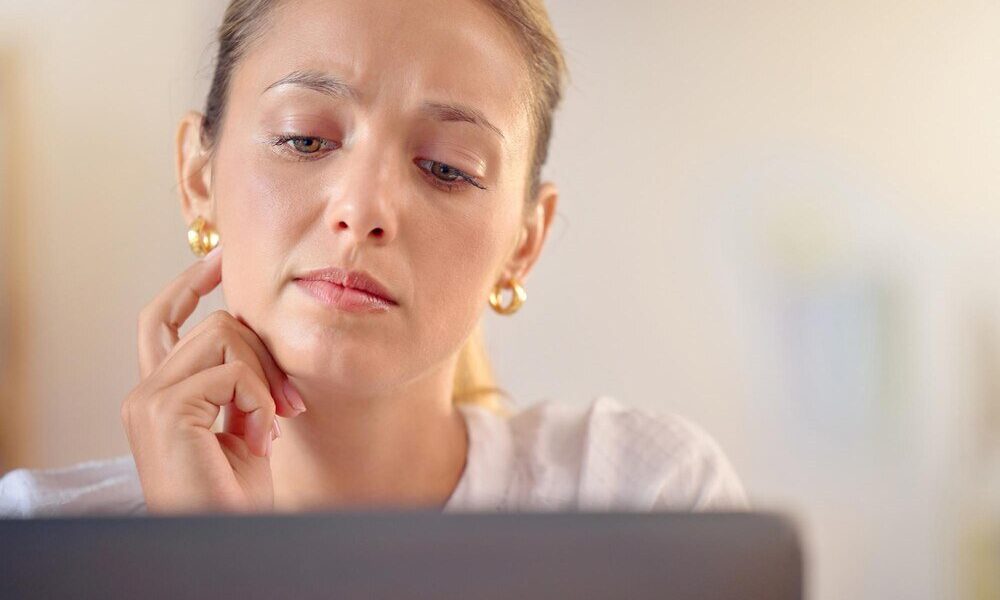 Jak działa obojętność na faceta i relację?